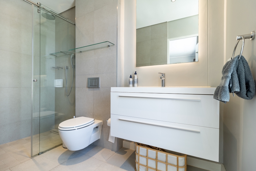 To Let 2 Bedroom Property for Rent in Fresnaye Western Cape